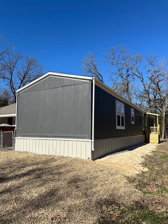 100 Kiowa Trail, Mabank, TX 75156