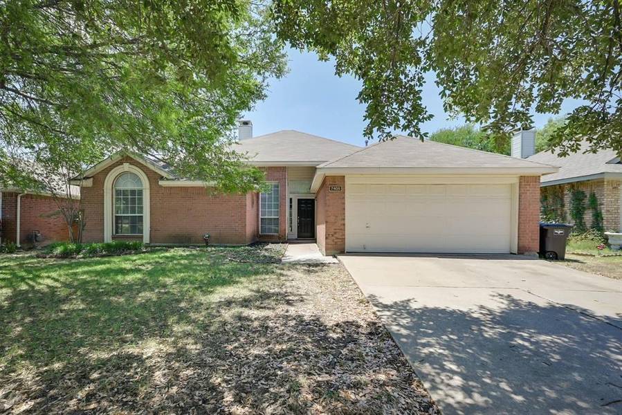 7405 Mesa Verde Trail, Fort Worth, TX 76137