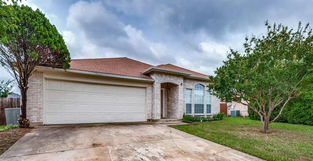 1913 Wild Valley Trail, Grand Prairie, TX 75052