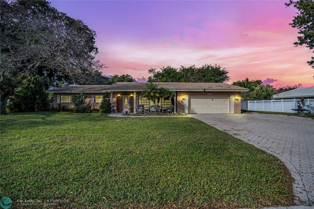 3208 NW 88th Way, Coral Springs, FL 33065