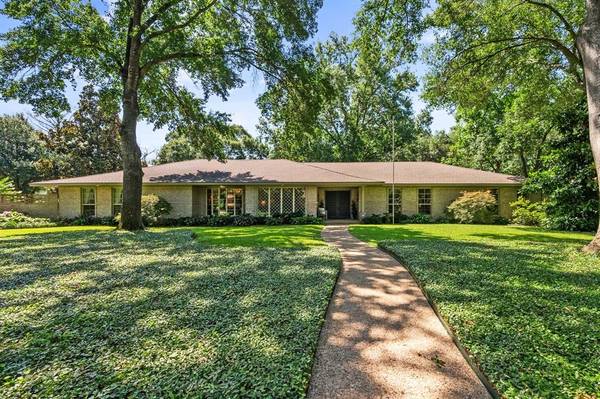 2028 Glenwood Circle, Corsicana, TX 75110