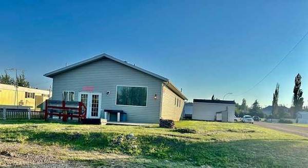 4532 51 AVE, Hardisty, AB T0B 1V0