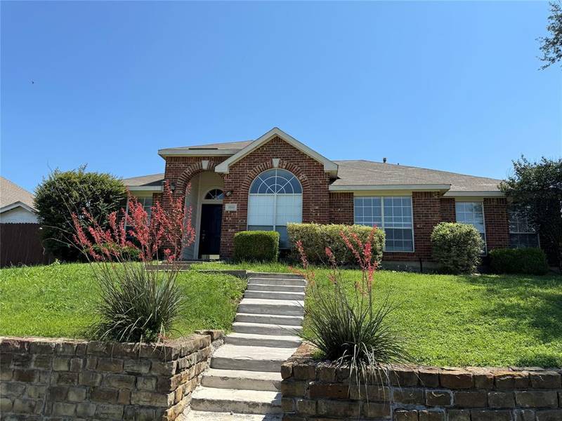 3008 Daybreak Trail, Mesquite, TX 75181