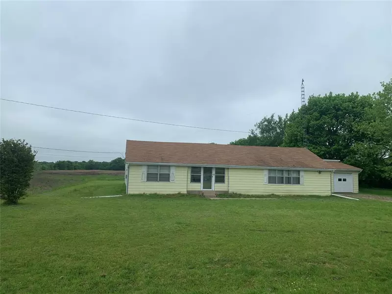 2693 W Fm 898, Bonham, TX 75418