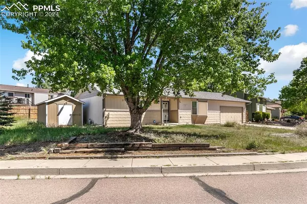 Colorado Springs, CO 80915,1920 Heathercrest DR