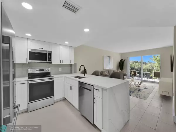 Wilton Manors, FL 33334,3000 NE 5th Ter  #202-A