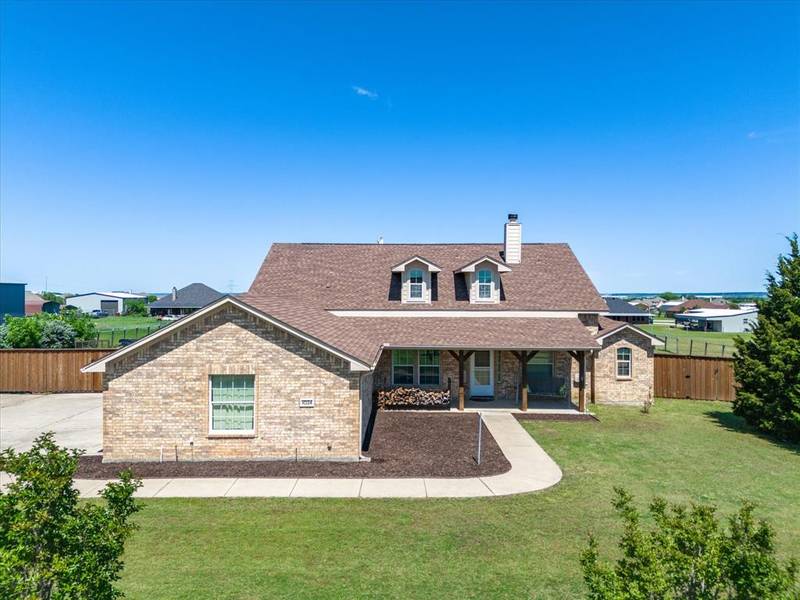 1024 Chestnut Drive, Venus, TX 76084