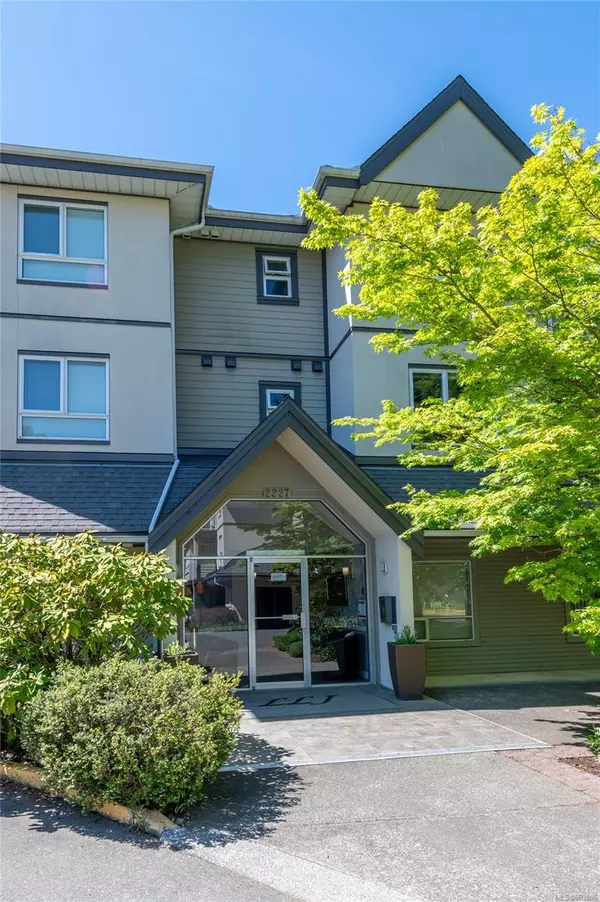 Sidney, BC V8L 1Z5,2227 James White Blvd #306