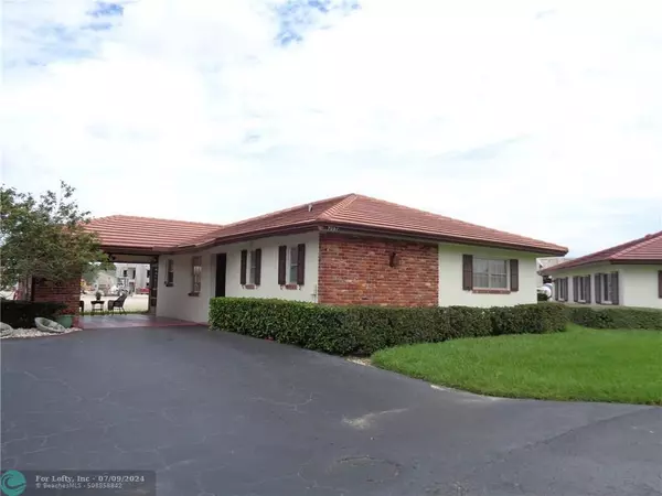 9067 Thunderbird Dr, Coral Springs, FL 33065