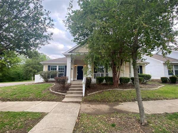 1532 Carriage Lane, Savannah, TX 76227