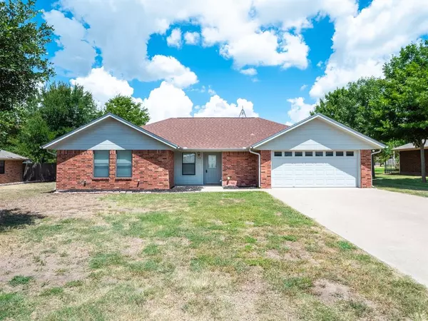 548 Cedar,  Stephenville,  TX 76401