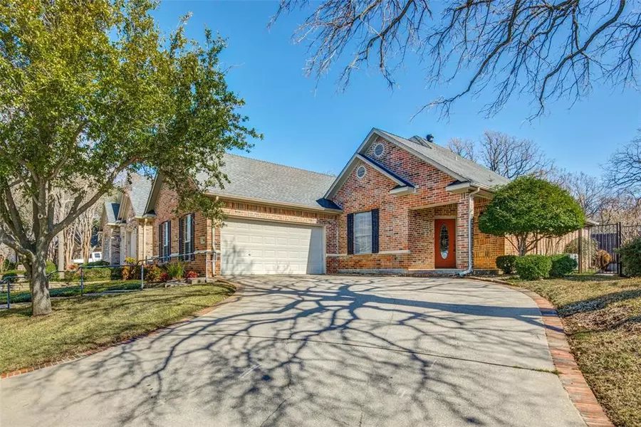 908 Ellison Park Circle, Denton, TX 76205