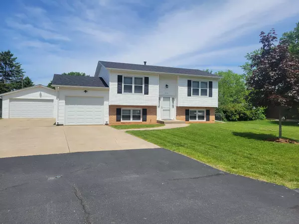 1410 Arvidson Drive, Machesney Park, IL 61115