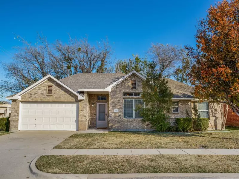 106 Connor Court, Irving, TX 75060