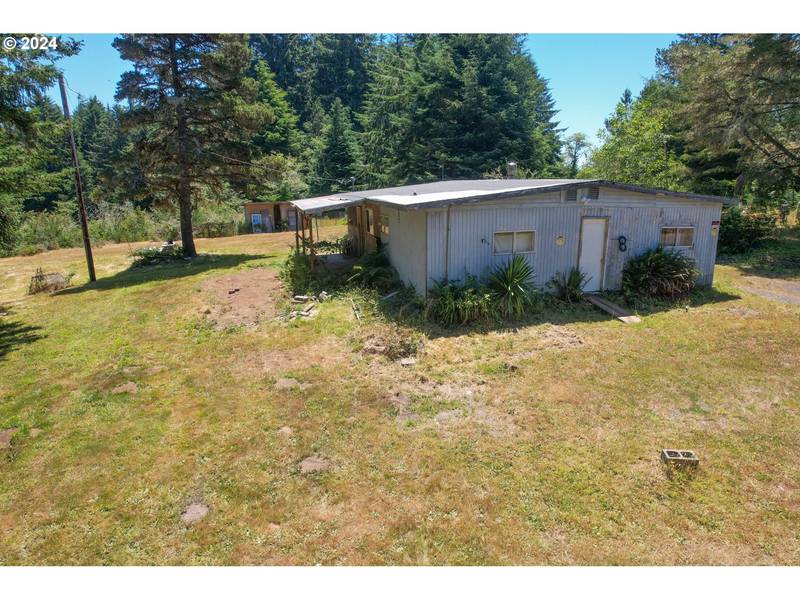 62601 SEVEN DEVILS RD, Coos Bay, OR 97420