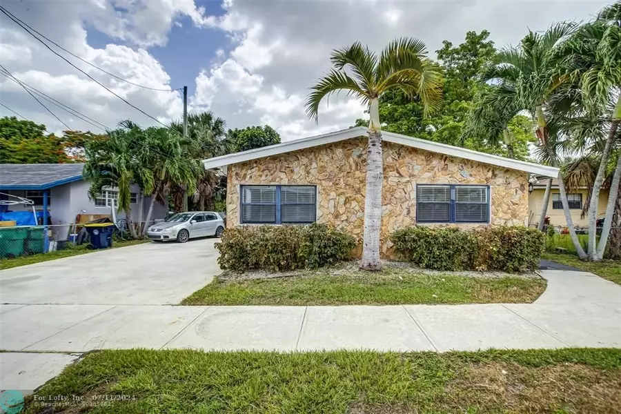 113 NW 13th Ave, Dania Beach, FL 33004