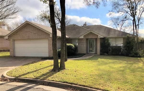 1313 Mcanear Court, Cleburne, TX 76033