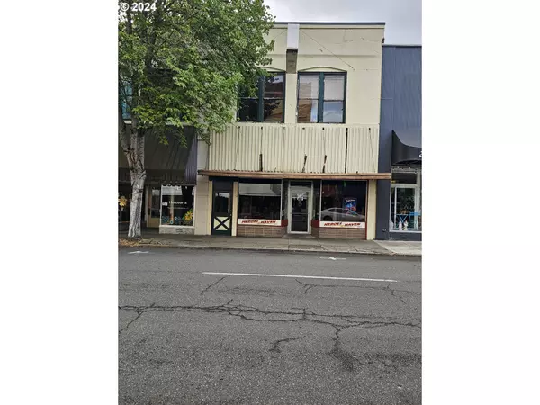 Roseburg, OR 97470,627 SE JACKSON ST