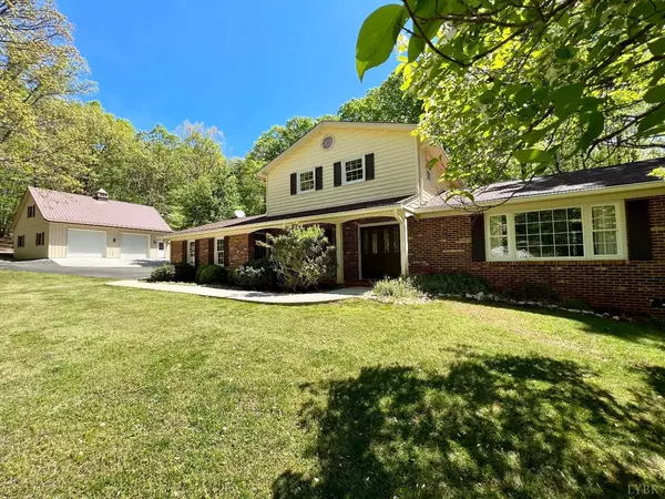 685 Monacan Park RD, Madison Heights, VA 24572