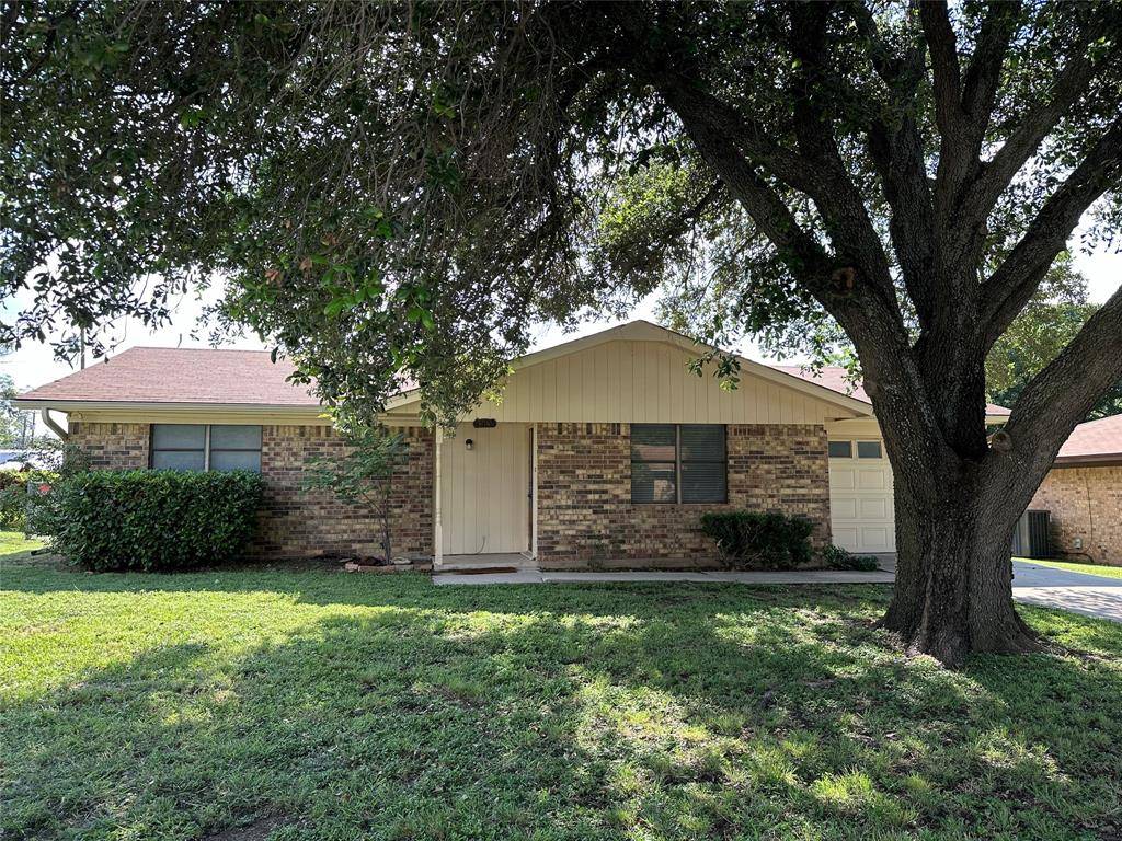 4305 Mimosa Drive,  Brownwood,  TX 76801