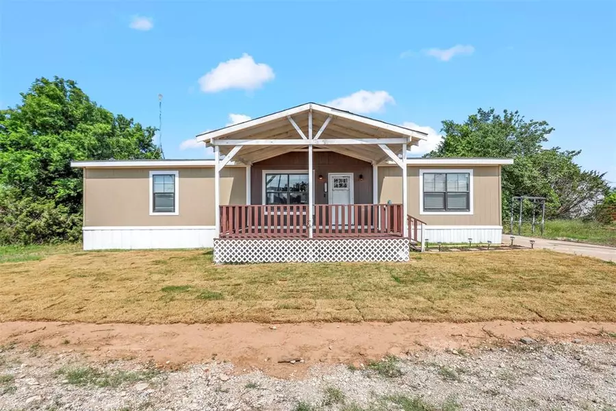 2217 Cedarwood Trail, Granbury, TX 76048