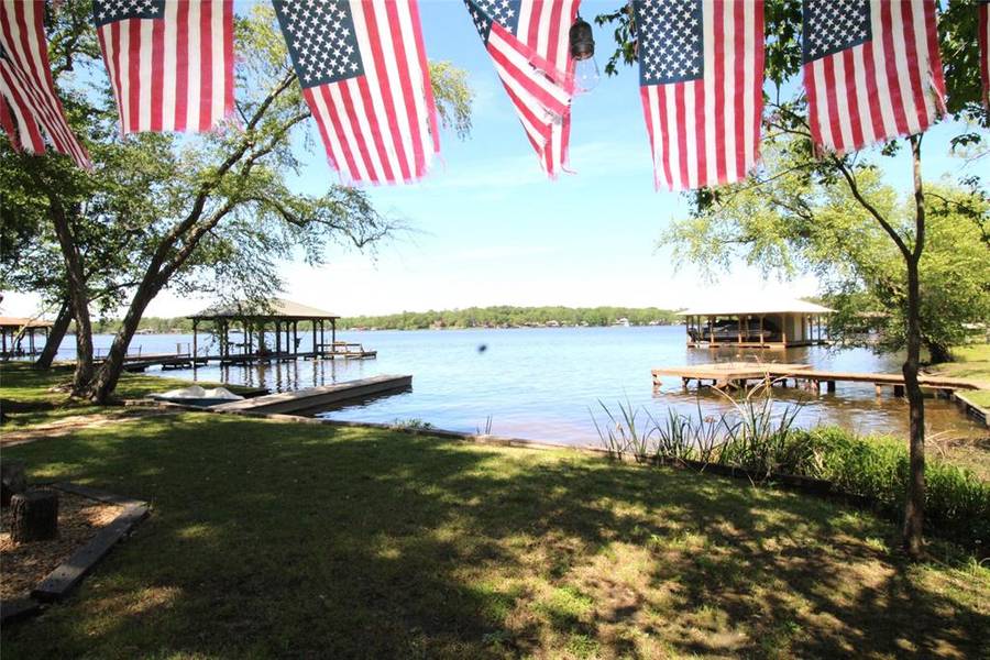 505 E Callender Lake, Murchison, TX 75778