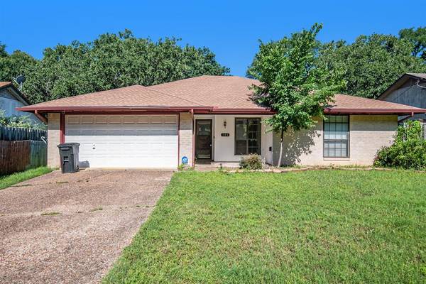 309 Shady Lane, Azle, TX 76020