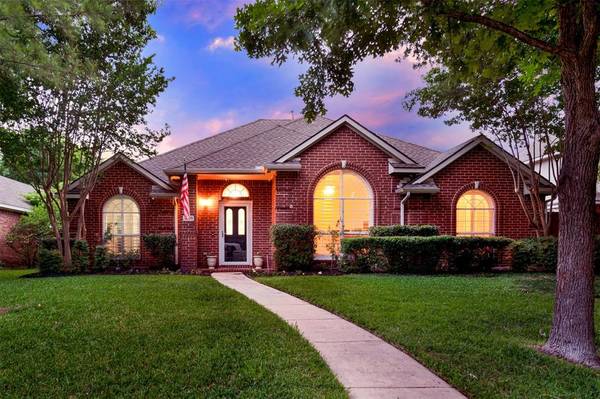 3209 Stonehenge Drive, Richardson, TX 75082