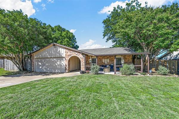 3511 Solano Court, Arlington, TX 76017