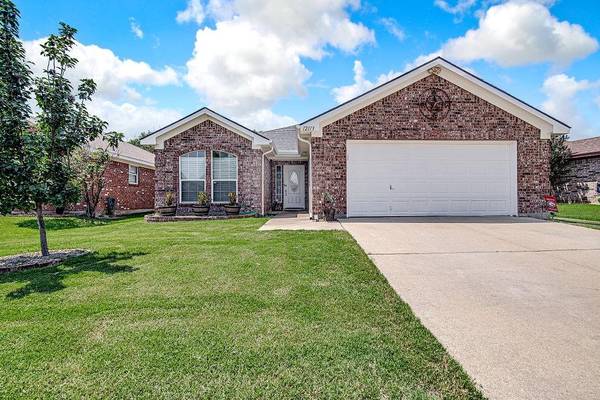 12113 Rolling Ridge Drive, Fort Worth, TX 76028