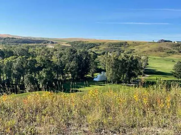 Cardston, AB T0K0K0,860 Fairway Boulevard