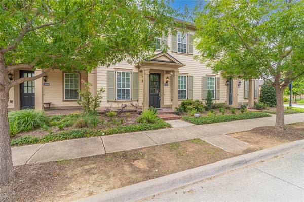 1104 Moonstone Street, Carrollton, TX 75007