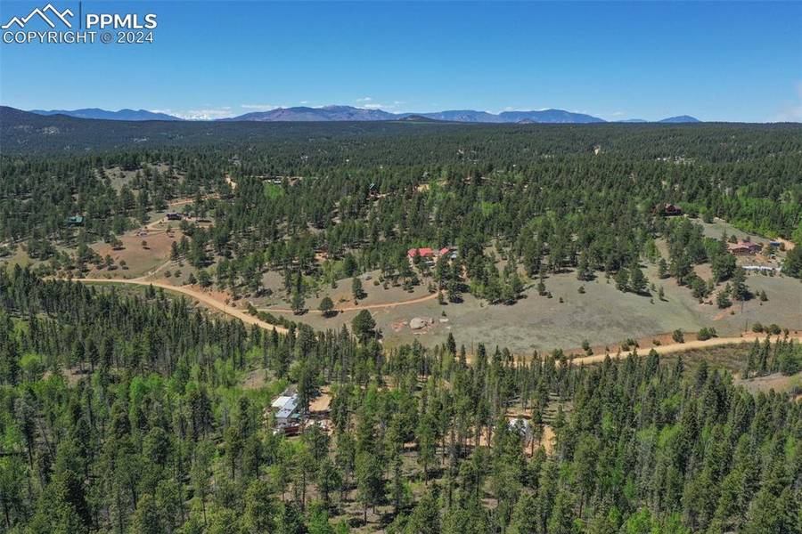 674 Arapahoe Creek DR, Florissant, CO 80816