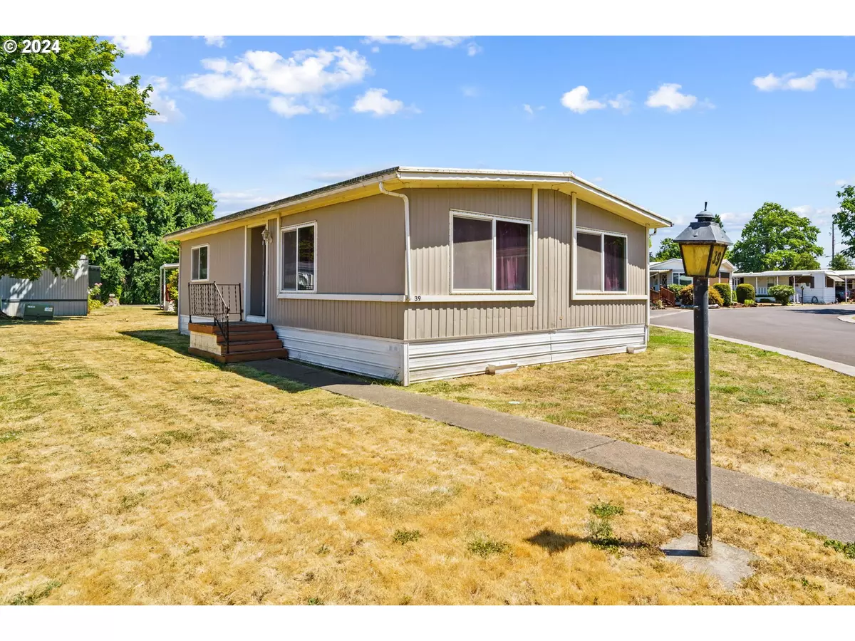 Junction City, OR 97448,1225 W 10TH AVE #39