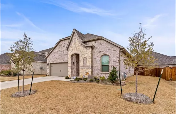 4805 Adelaide Drive,  Mansfield,  TX 76063