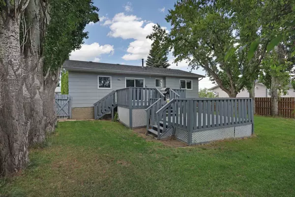 Brooks, AB T1R 1C7,107 Parkland WAY E