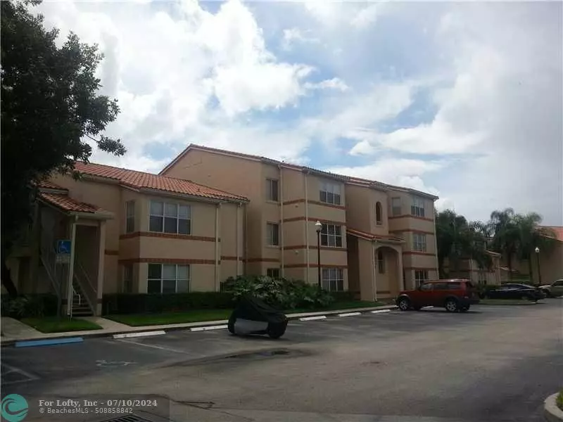 3340 Pinewalk Dr  #1512, Margate, FL 33063