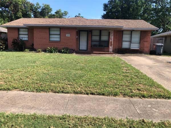 2608 Jonesboro Avenue, Dallas, TX 75228