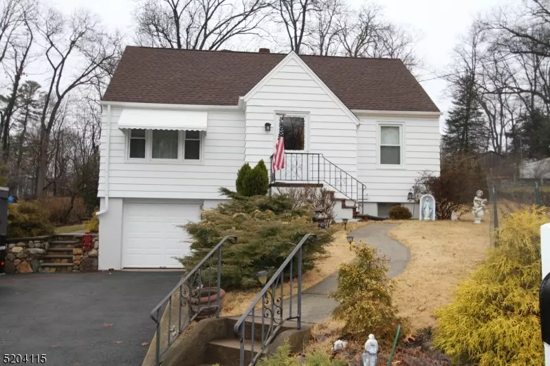 109 Terrace Ave, North Haledon Boro, NJ 07508