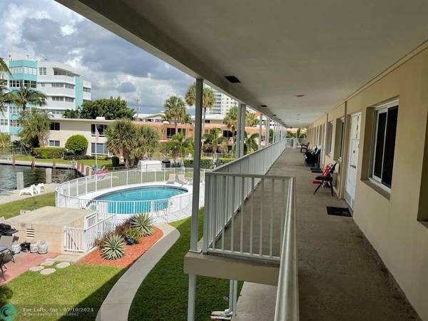 2815 NE 33rd Ave  #206,  Fort Lauderdale,  FL 33308