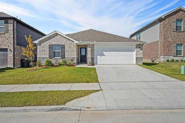 2952 Plumbago Drive, Fort Worth, TX 76108