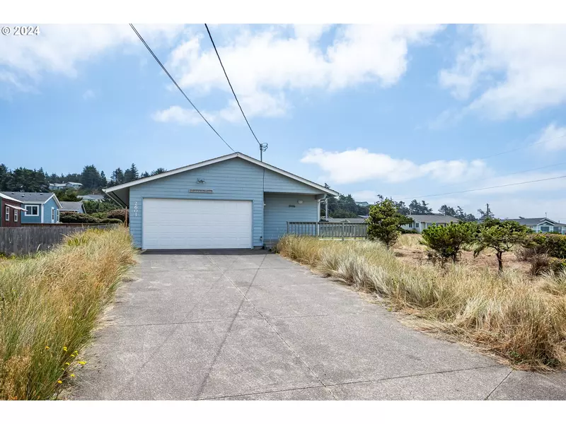 2601 NW CONVOY WAY, Waldport, OR 97394