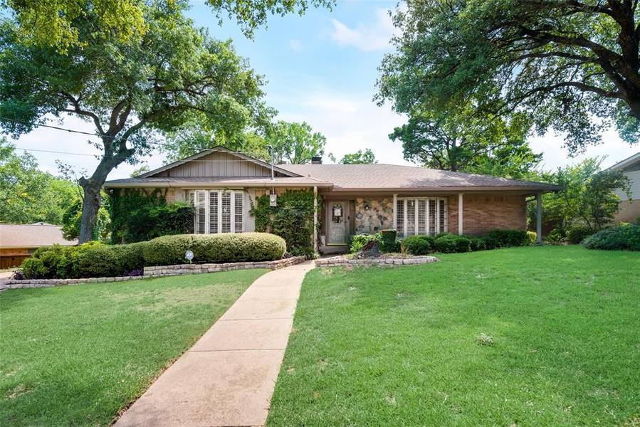 2720 Dorrington Drive, Dallas, TX 75228