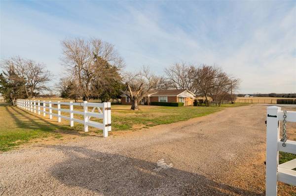 15432 Fm 916, Maypearl, TX 76064