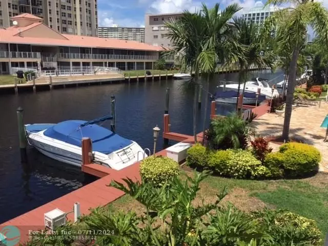 2857 NE 32nd St  #27, Fort Lauderdale, FL 33306