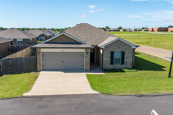 Mabank, TX 75147,300 Ruffin