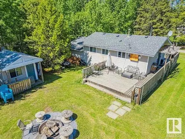 417 4th ST,  Village At Pigeon Lake,  AB T0C 2V0