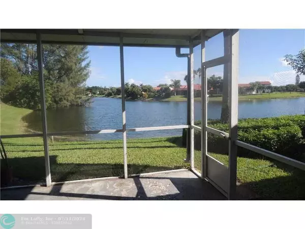 Deerfield Beach, FL 33442,1004 SW 42 AV  #1004