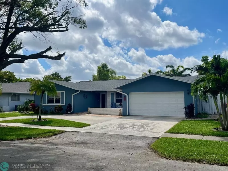 7650 Plantation Rd, Plantation, FL 33324