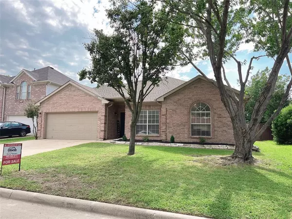 Arlington, TX 76001,6420 St Alban Court